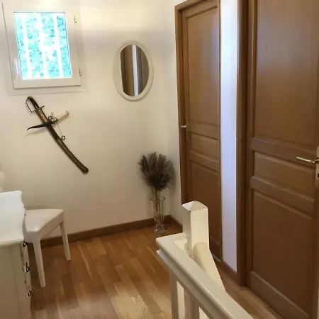 Belle Maison 3 K M De Paris Holiday home *