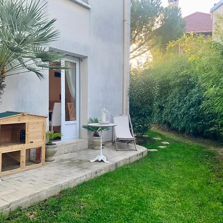 Belle Maison 3 K M De Paris Holiday home Cachan